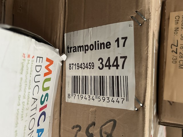 Partij speelgoed w.o. baby walker, kinderfietsen i-wannahave - afbeelding 6 van  8