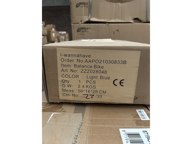 Partij speelgoed w.o. baby walker, kinderfietsen i-wannahave - afbeelding 7 van  8