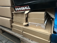 Partij speelgoed w.o. vloer-/speelkleden, voetbaltafel - afbeelding 2 van  10