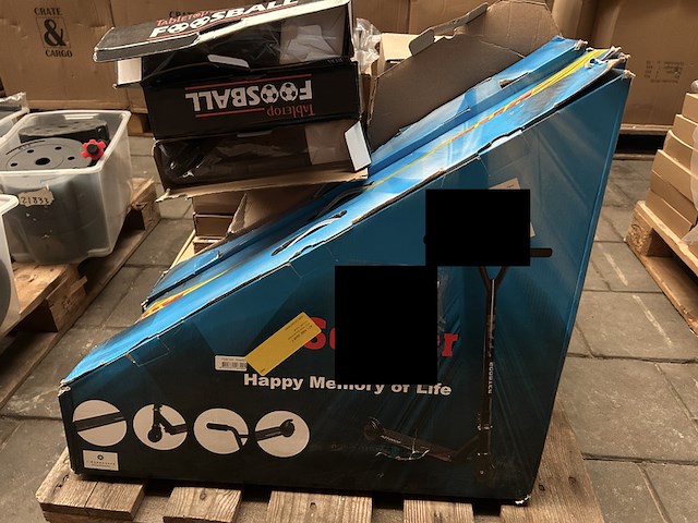 Partij speelgoed w.o. vloer-/speelkleden, voetbaltafel - afbeelding 7 van  10