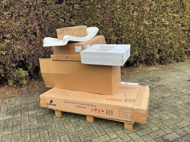 Partij speelgoed - afbeelding 1 van  13