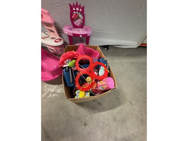 Partij speelgoed - afbeelding 11 van  11