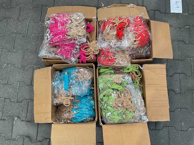 Partij speen koord diverse kleuren (1530x) - afbeelding 1 van  4