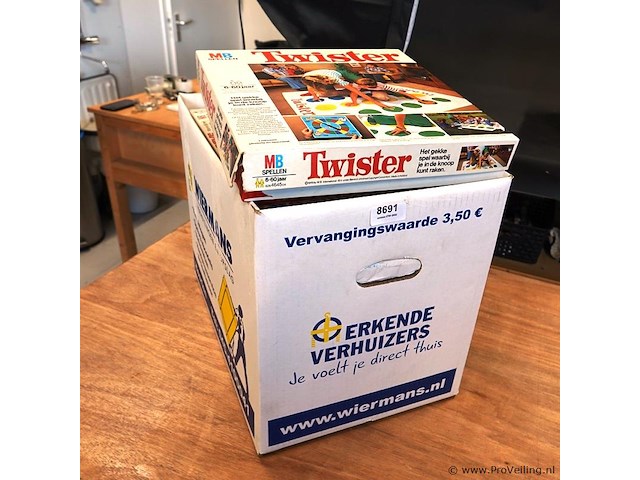 Partij spellen in verhuisdoos - afbeelding 5 van  5