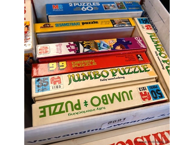 Partij spellen in verhuisdoos - afbeelding 4 van  5