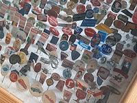 Partij speltjes in wandkast - afbeelding 8 van  13