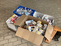 Partij spenen en flesjes - afbeelding 2 van  3