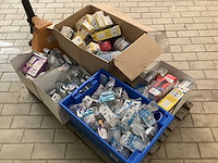 Partij spenen en flesjes - afbeelding 3 van  3
