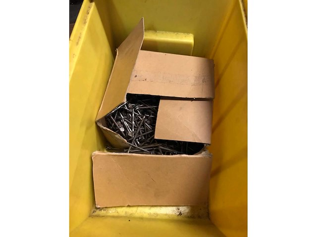 Partij spijkers - afbeelding 3 van  4