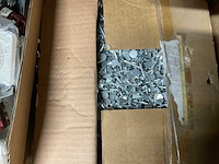 Partij spijkers - afbeelding 3 van  4