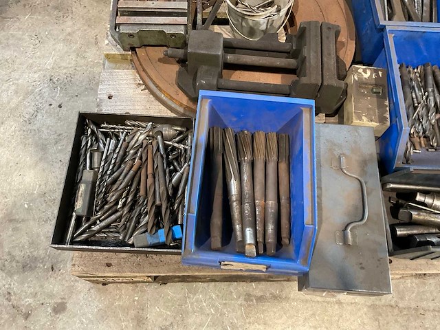 Partij spiraalboren - afbeelding 8 van  9