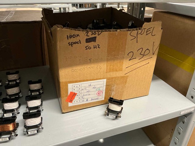 Partij spoelen 24v&230v (550x) - afbeelding 3 van  6