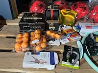 Partij sport- en fitnessartikelen - afbeelding 4 van  11