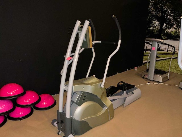 Partij sport apparatuur en toebehoren - afbeelding 4 van  13