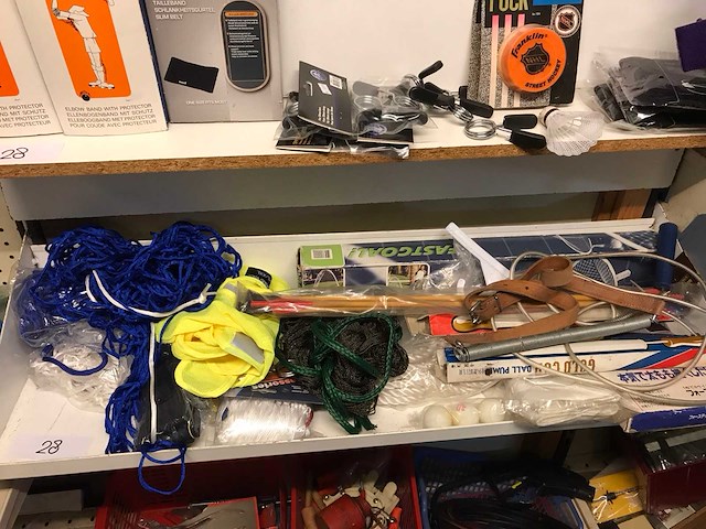 Partij sportaccessoires - afbeelding 7 van  8