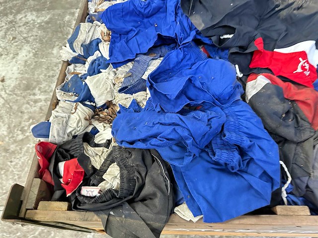 Partij sportkleding - afbeelding 3 van  5