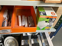 Partij spots en lampen - afbeelding 2 van  9