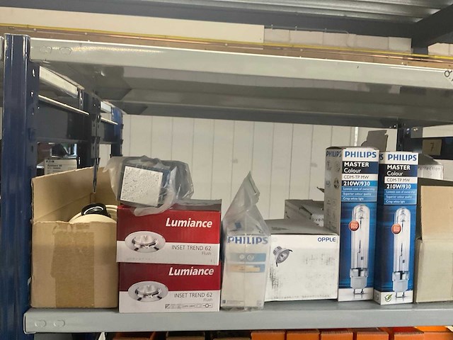 Partij spots en lampen - afbeelding 4 van  9