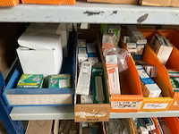 Partij spots en lampen - afbeelding 9 van  9