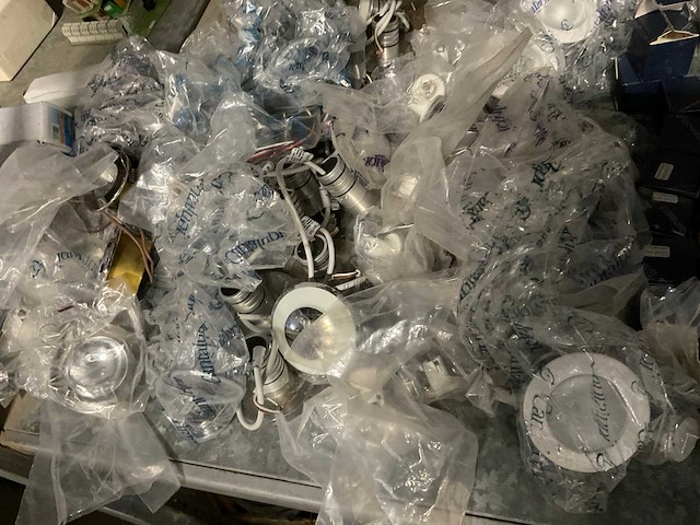 Partij spots - afbeelding 4 van  4