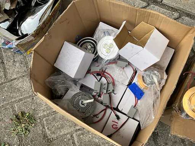 Partij spots - afbeelding 3 van  5