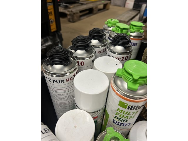 Partij spuitbussen in krat w.o. pur - afbeelding 5 van  5