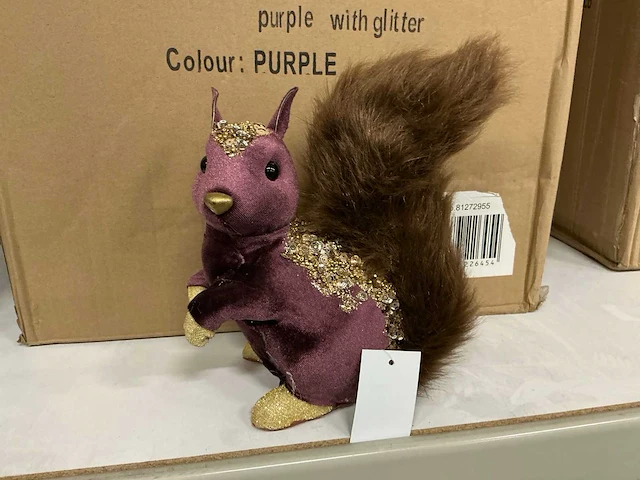 Partij squirrel christmasdeco purple with glitter h21cm (64x) - afbeelding 1 van  5