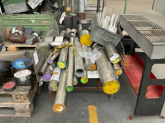 Partij staal - afbeelding 4 van  10