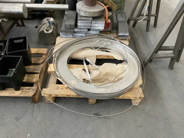 Partij staal - afbeelding 8 van  10