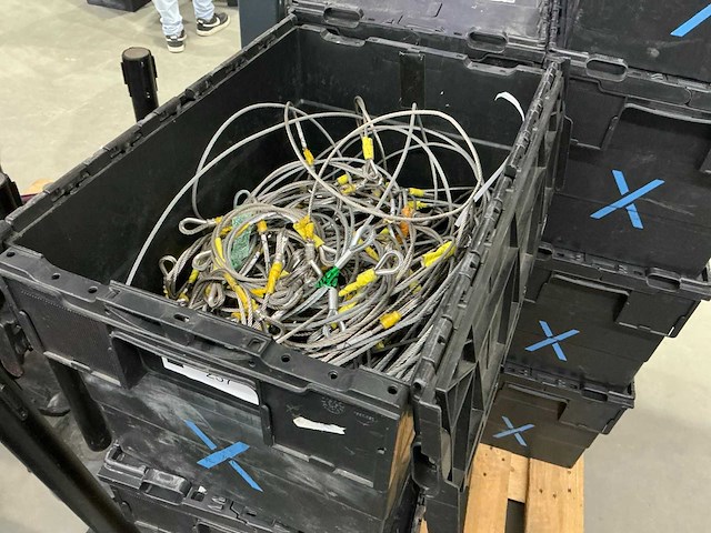 Partij staalkabels - afbeelding 2 van  2