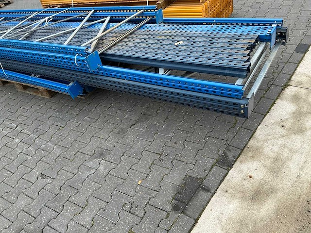 Partij staanderdelen - afbeelding 6 van  7