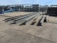 Partij stalen balken - afbeelding 1 van  10