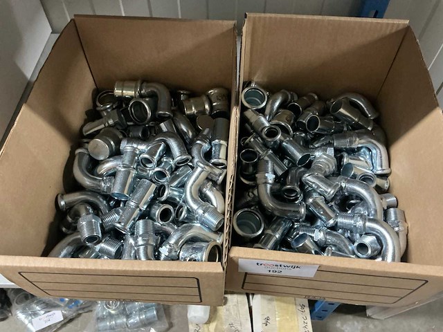 Partij stalen buisfittingen - afbeelding 1 van  1