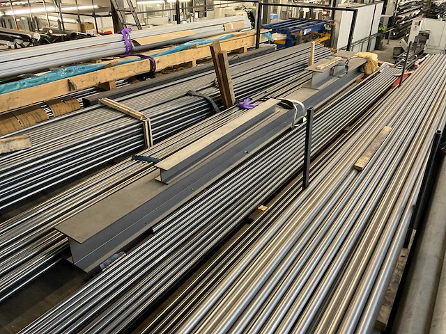 Partij stalen buizen - afbeelding 2 van  11