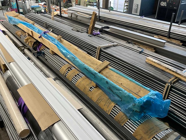 Partij stalen buizen - afbeelding 3 van  11