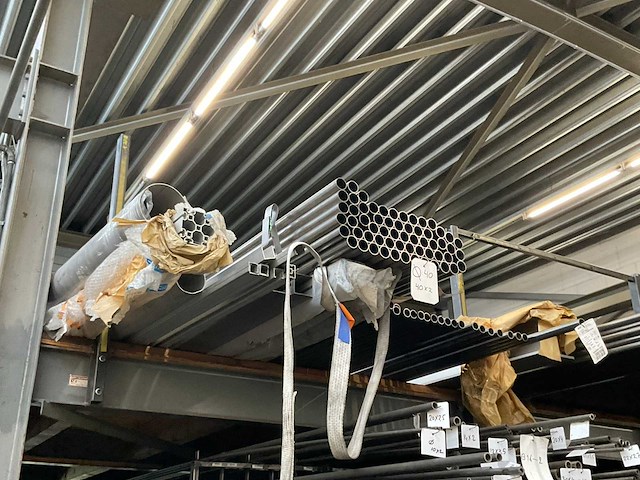 Partij stalen buizen - afbeelding 7 van  11