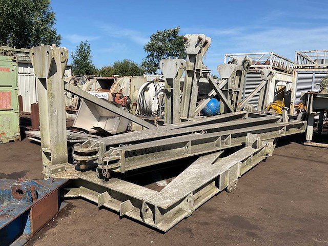 Partij stalen frames en opbouwdelen "substructure parts" - afbeelding 7 van  10