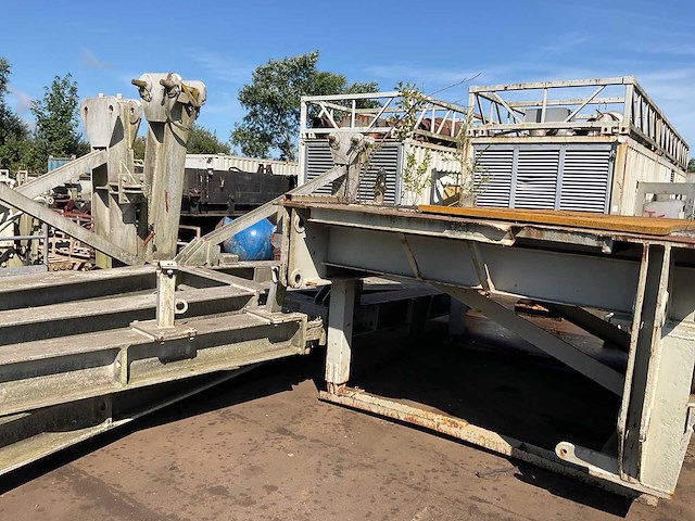 Partij stalen frames en opbouwdelen "substructure parts" - afbeelding 10 van  10
