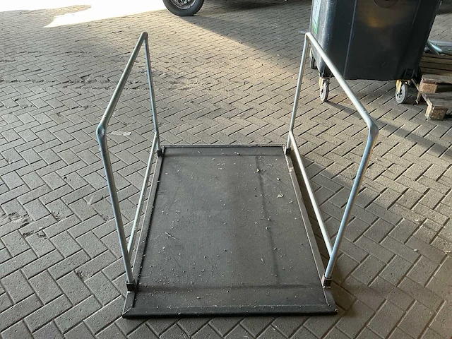 Partij stalen loopbruggen voor sleuven – 20 stuks – 1500 × 1000 mm - afbeelding 4 van  8