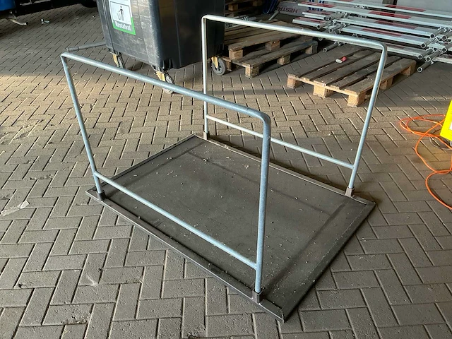 Partij stalen loopbruggen voor sleuven – 20 stuks – 1500 × 1000 mm - afbeelding 2 van  8