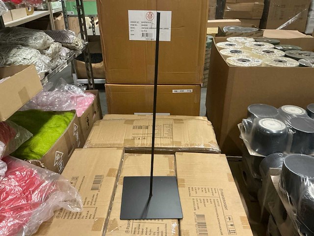 Partij standard rectangle metal with pin h60cm black (408x) - afbeelding 1 van  4