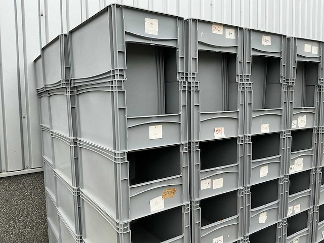 Partij stapelbakken 39x59xh32cm (315x) - afbeelding 2 van  3