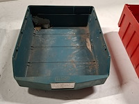 Partij stapelbakken in transportkar - afbeelding 6 van  7
