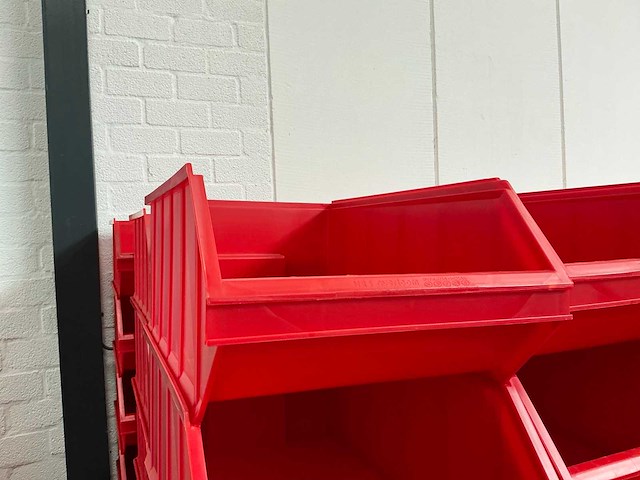 Partij stapelbakken nr1 30,5x50xh20cm (130x) - afbeelding 3 van  3