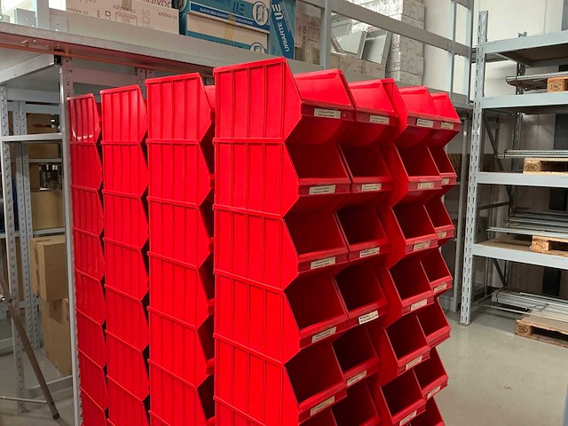 Partij stapelbakken nr2 20,5x34xh20cm (160x) - afbeelding 1 van  3