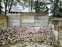 Partij stapelbare betonblokken - afbeelding 4 van  4