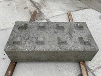 Partij stapelbare betonblokken - afbeelding 4 van  18