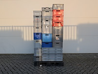 Partij stapelbare kunststof bakken, o.a. ssi schäfer & engels - afbeelding 1 van  10