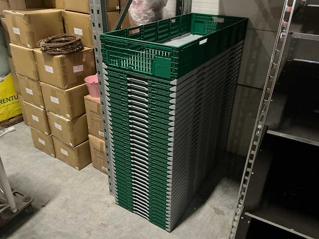 Partij stapelkratten 123x53x21cm (33x) - afbeelding 1 van  5
