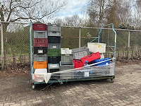 Partij stapelkratten in kar | ca. 25 kratten - afbeelding 1 van  7